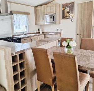 CARNABY HEMSLEY- click for photo gallery